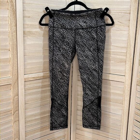 Lululemon Pace Rival High-Rise Crop 22" 4 - Picture 3 of 11